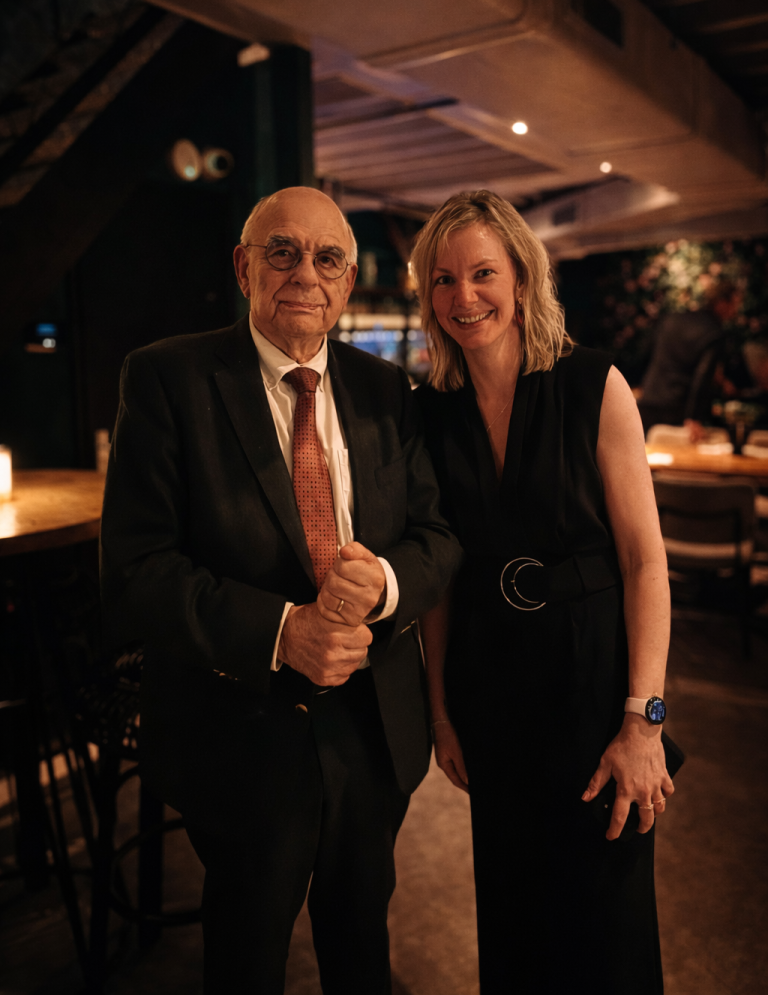 Met Jan Pronk | Diner na afloop van 80 jaar PvdA | Foto: Ricardo Brouwer